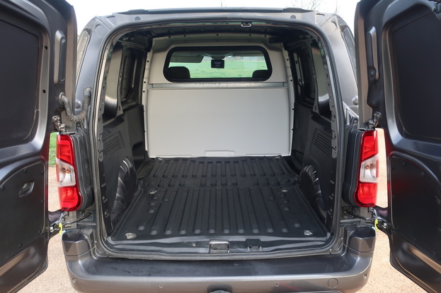 Cloison de sparation, sparation intrieure ou sparation de cabine pour fourgons utilitaires Citron Berlingo K9 (2018-2025)